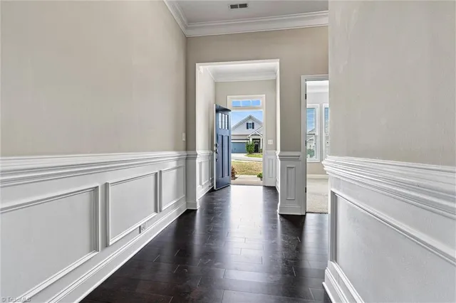 $400,000 | 7850 Fountaingrass Lane, Sherrills Ford, NC 28673