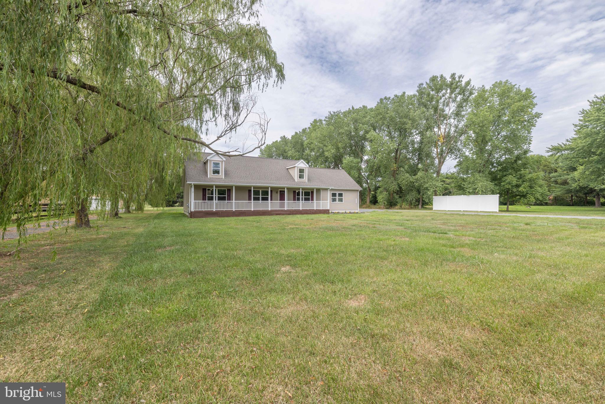 19829 Summer Place Milton, DE 19968 - Photo 2 of 45