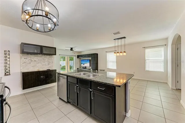 $413,500 | 123 San Avellino Court, Bradenton, FL 34208