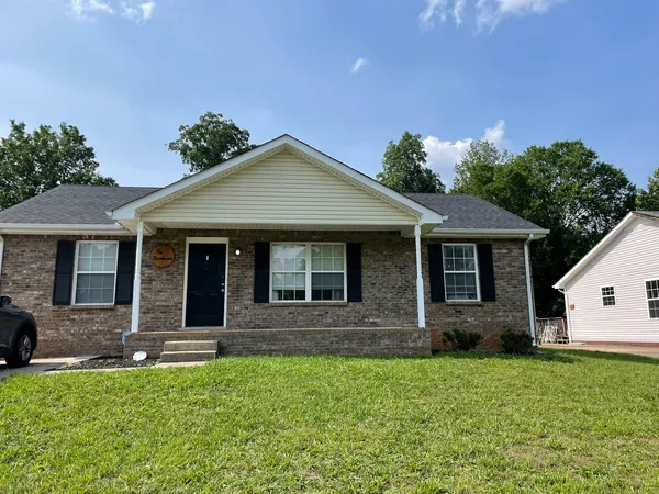 $1,595 | 611 Woodhaven Drive, Clarksville, TN 37042
