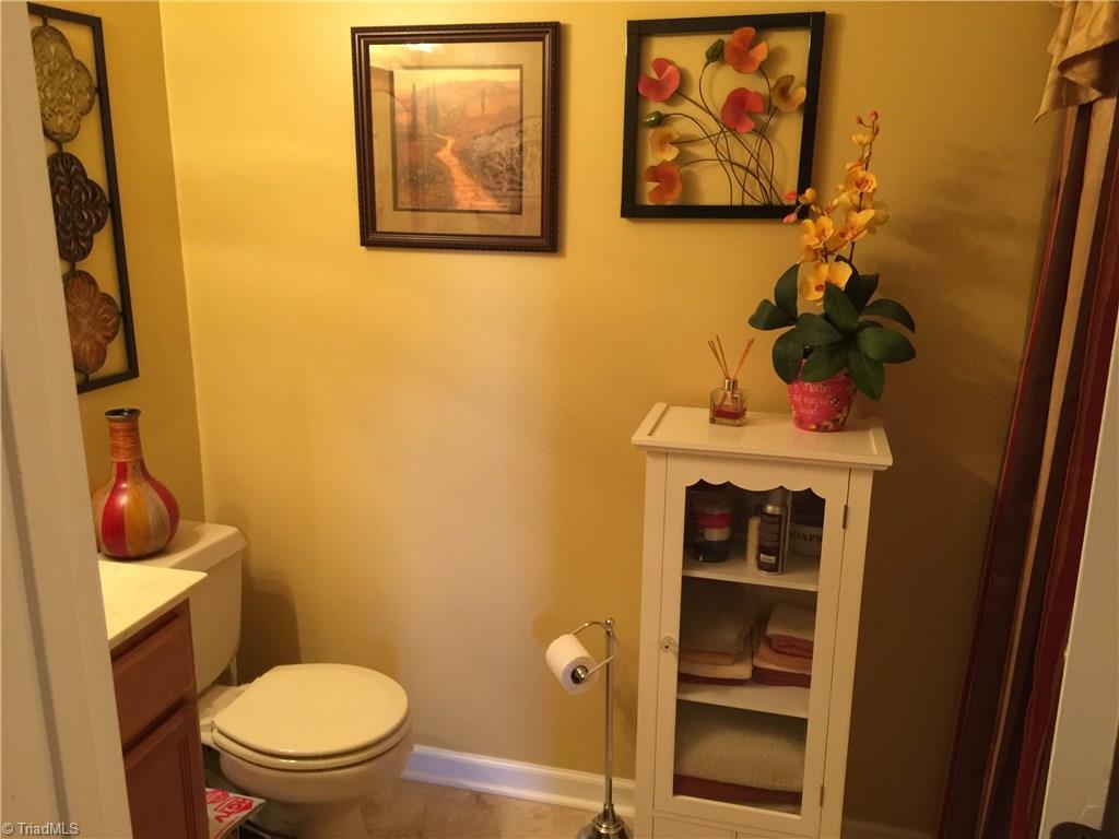 878 Mountain View Road King, NC 27021 - Photo 16 of 30 Hall Bath