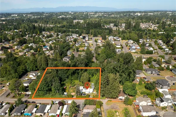 $859,000 | 14808 Larch Way, Lynnwood, WA 98087
