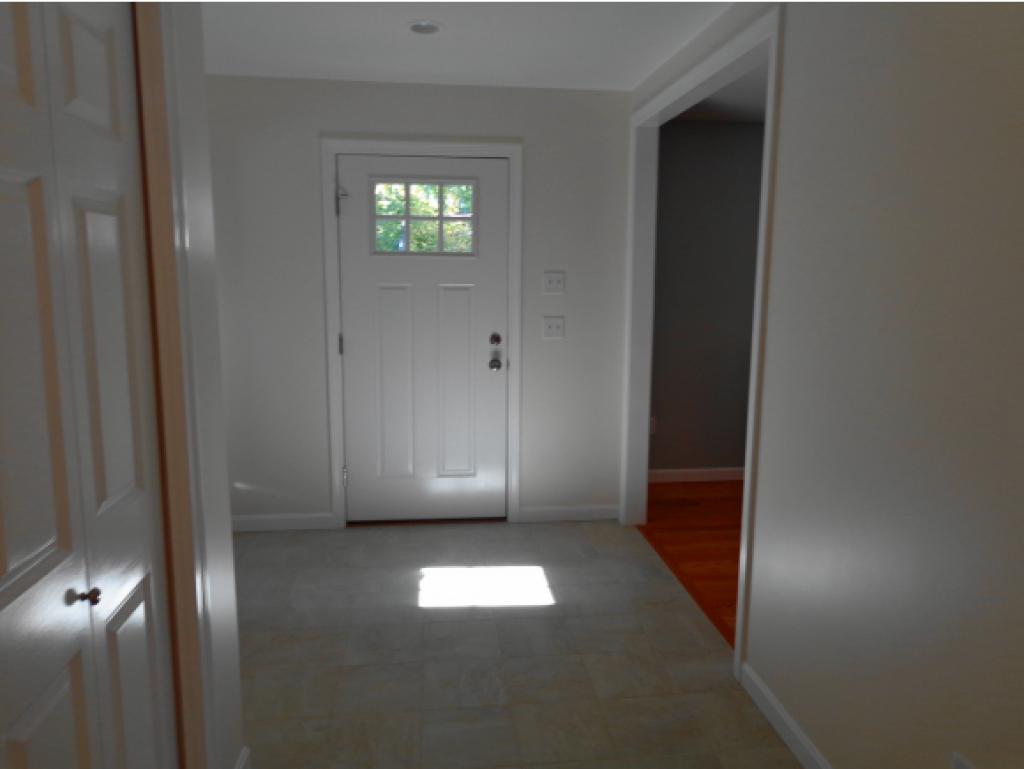 646 Central Road Rye, NH 03871 - Photo 4 of 31