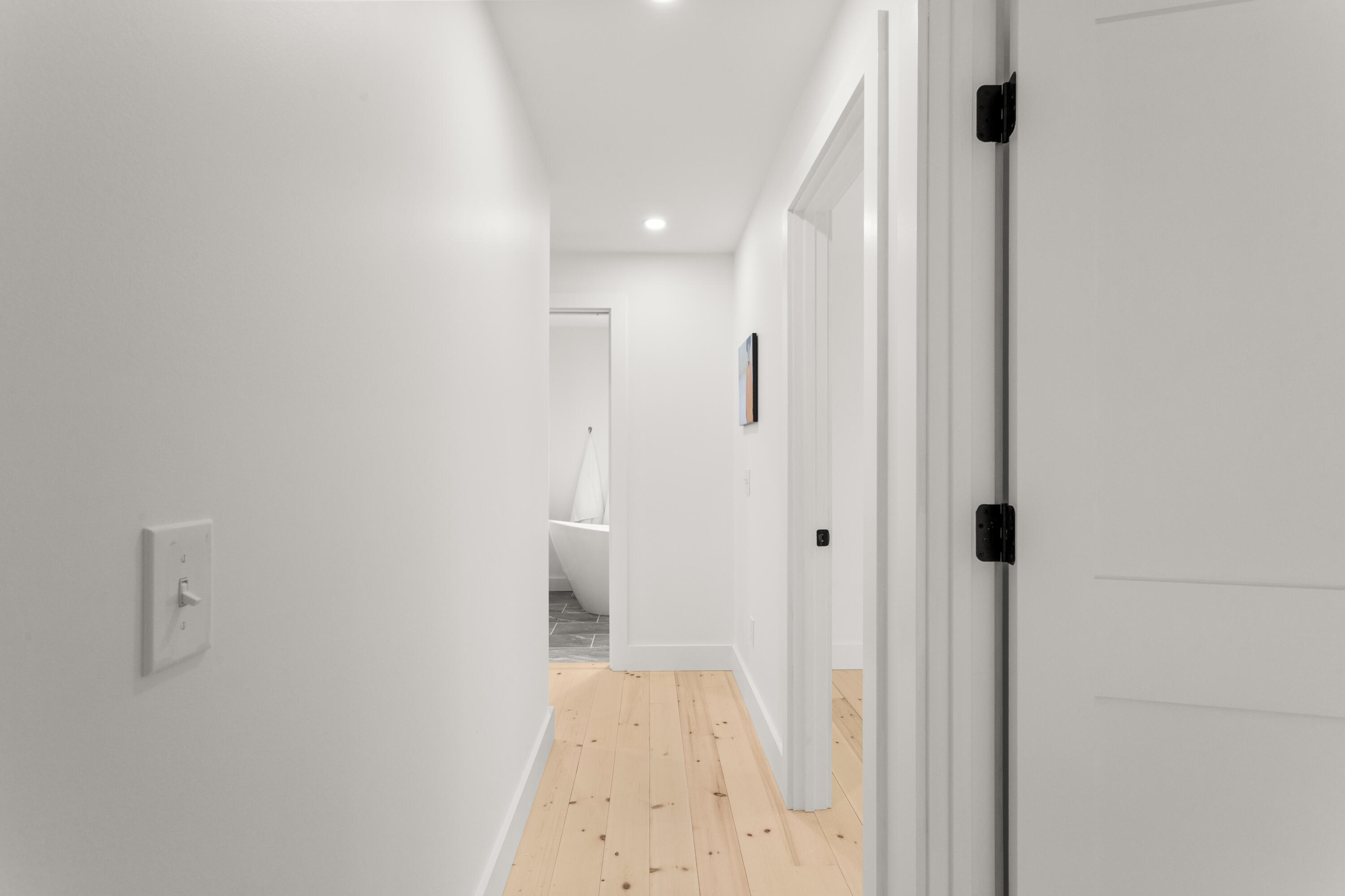 117 Flye Point Road Brooklin, ME 04616 - Photo 51 of 54 Hallway View to Batgh