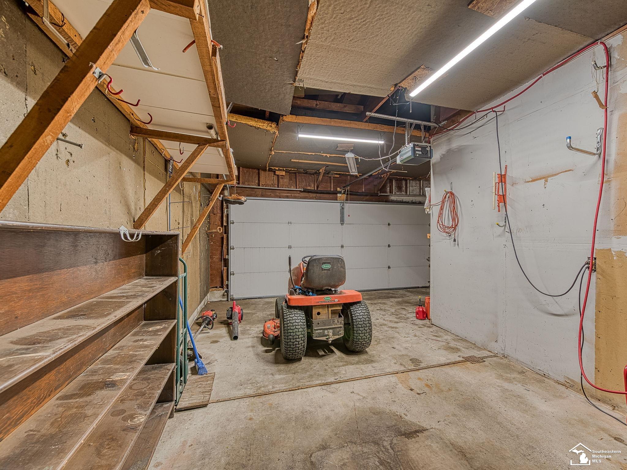 1302 Smith Temperance, MI 48182 - Photo 23 of 24 50116768-23.JPG