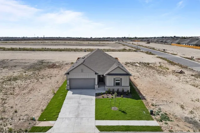 $338,500 | 177 Sleep Hollow, Jarrell, TX 76537