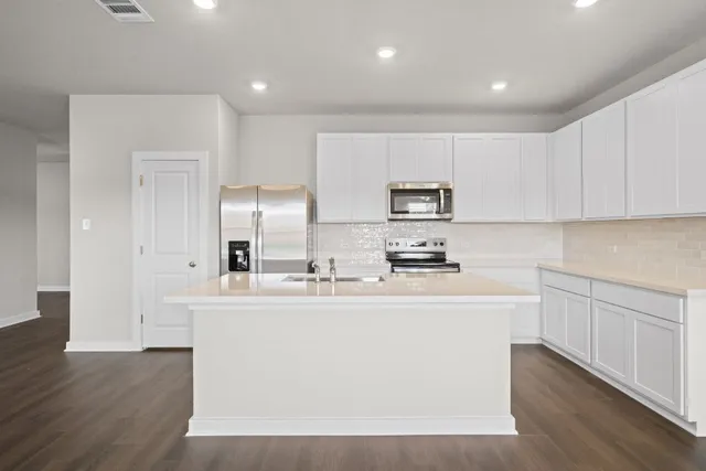 $338,500 | 177 Sleep Hollow, Jarrell, TX 76537