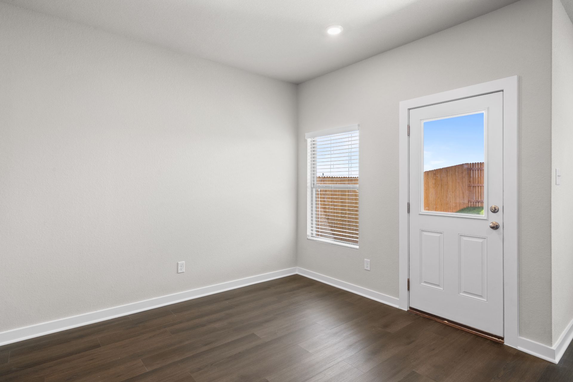 177 Sleep Hollow Jarrell, TX 76537 - Photo 10 of 27 Casual Dining off of Kitchen