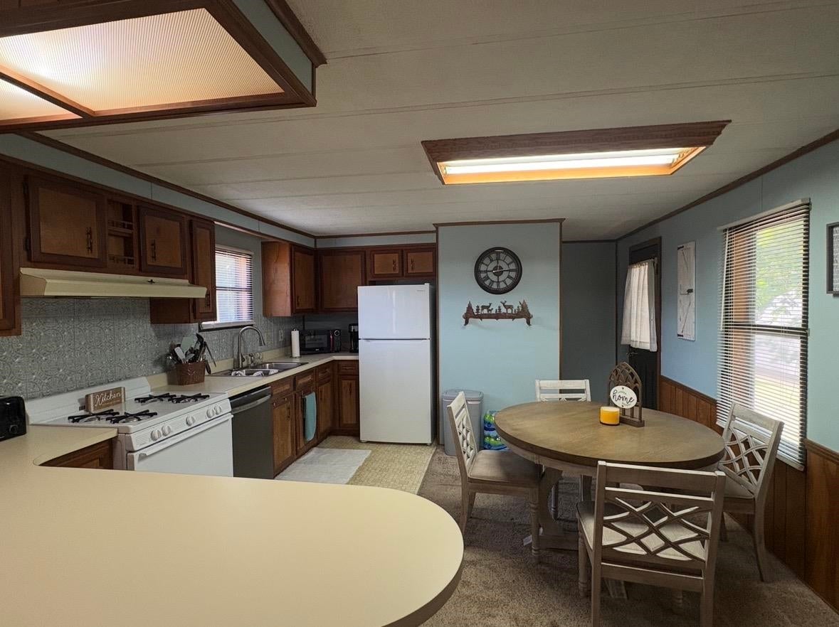 1934 Edwin Road Harrison, MI 48625 - Photo 5 of 15