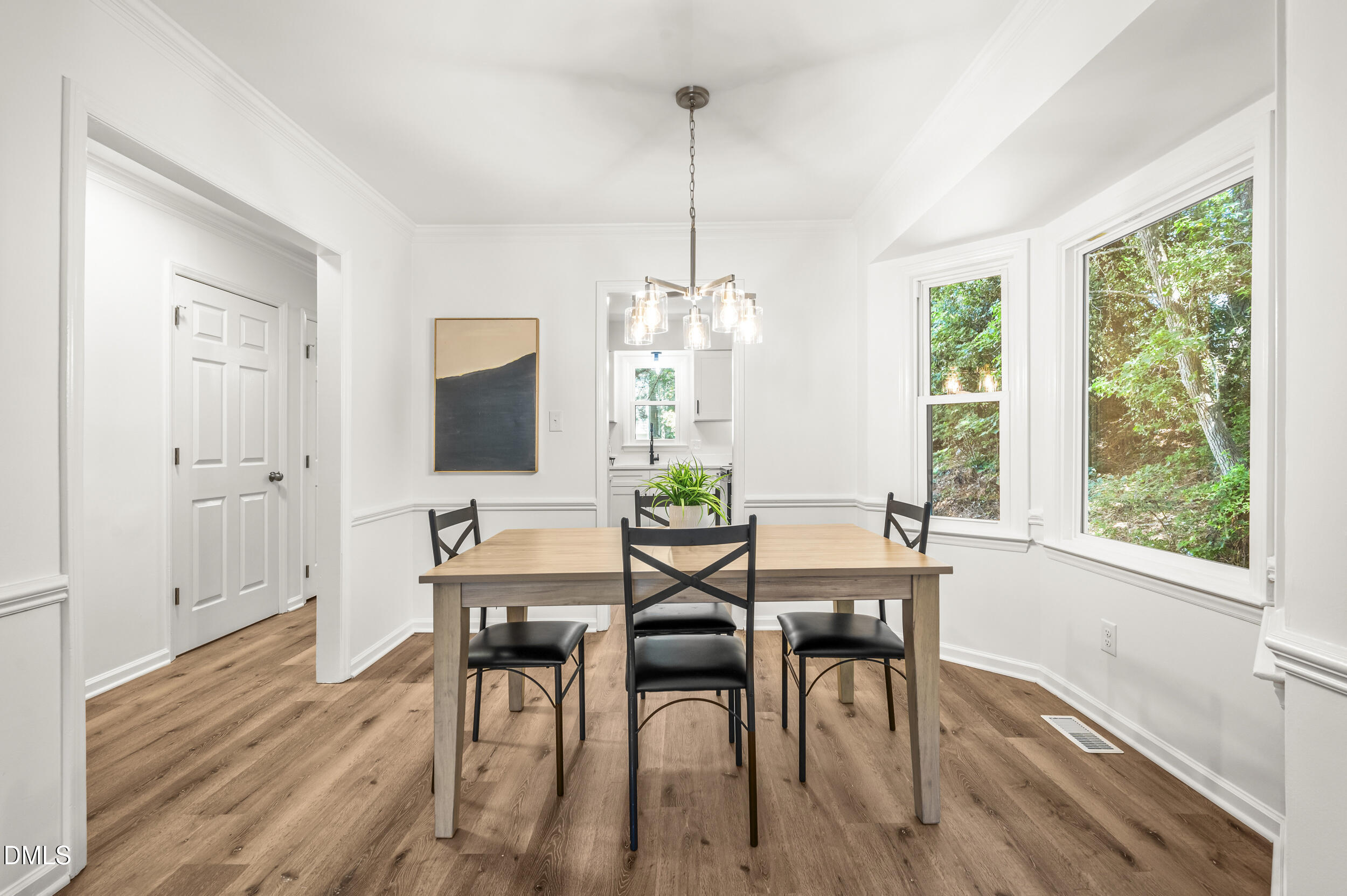 2037 Trexler Court Raleigh, NC 27606 - Photo 10 of 38 17_dsc_3427