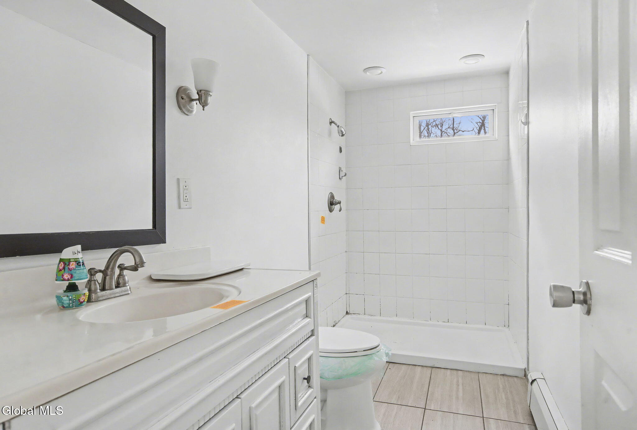 26 Everett Road Colonie, NY 12205 - Photo 22 of 27 22-web-or-mls-26-everett-rd