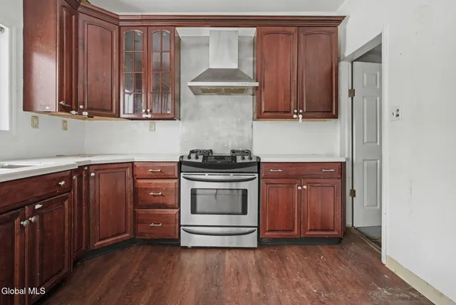 $297,000 | 26 Everett Road, Colonie, NY 12205