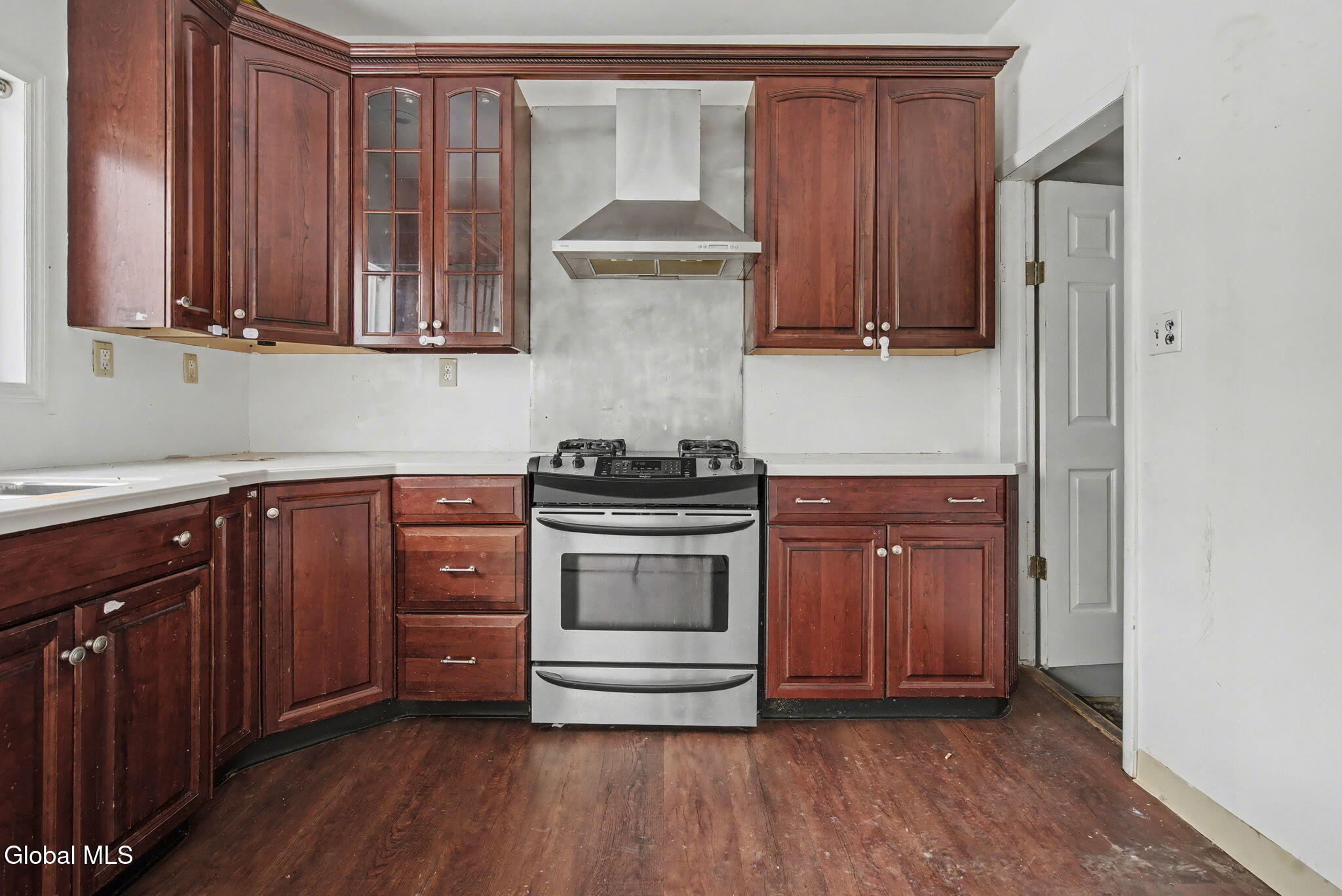 26 Everett Road Colonie, NY 12205 - Photo 10 of 27 10-web-or-mls-26-everett-rd