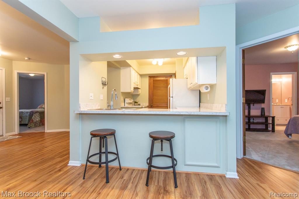 1501 Meadowside Drive Rochester Hills, MI 48307 - Photo 18 of 43