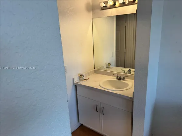 $2,600 | 816 Northwest 11th Street, Unit 1108, Miami, FL 33136