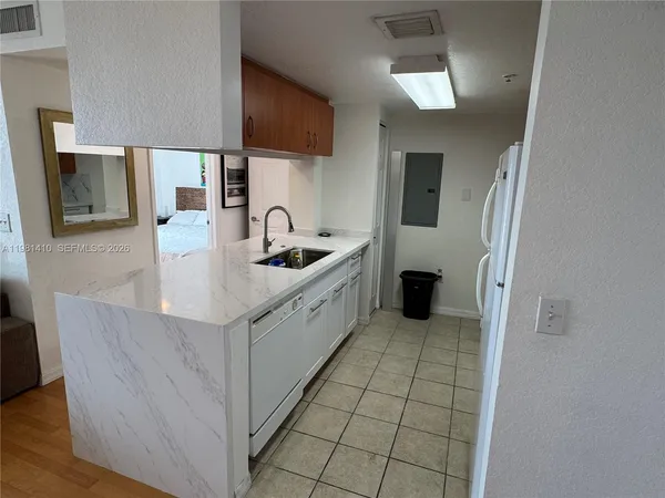 $2,600 | 816 Northwest 11th Street, Unit 1108, Miami, FL 33136