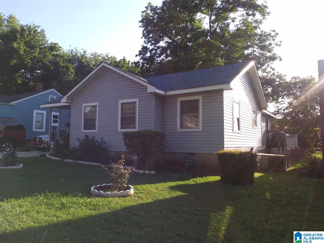 1318 17th Place Southwest Birmingham, AL 35211 - Photo 2 of 17
