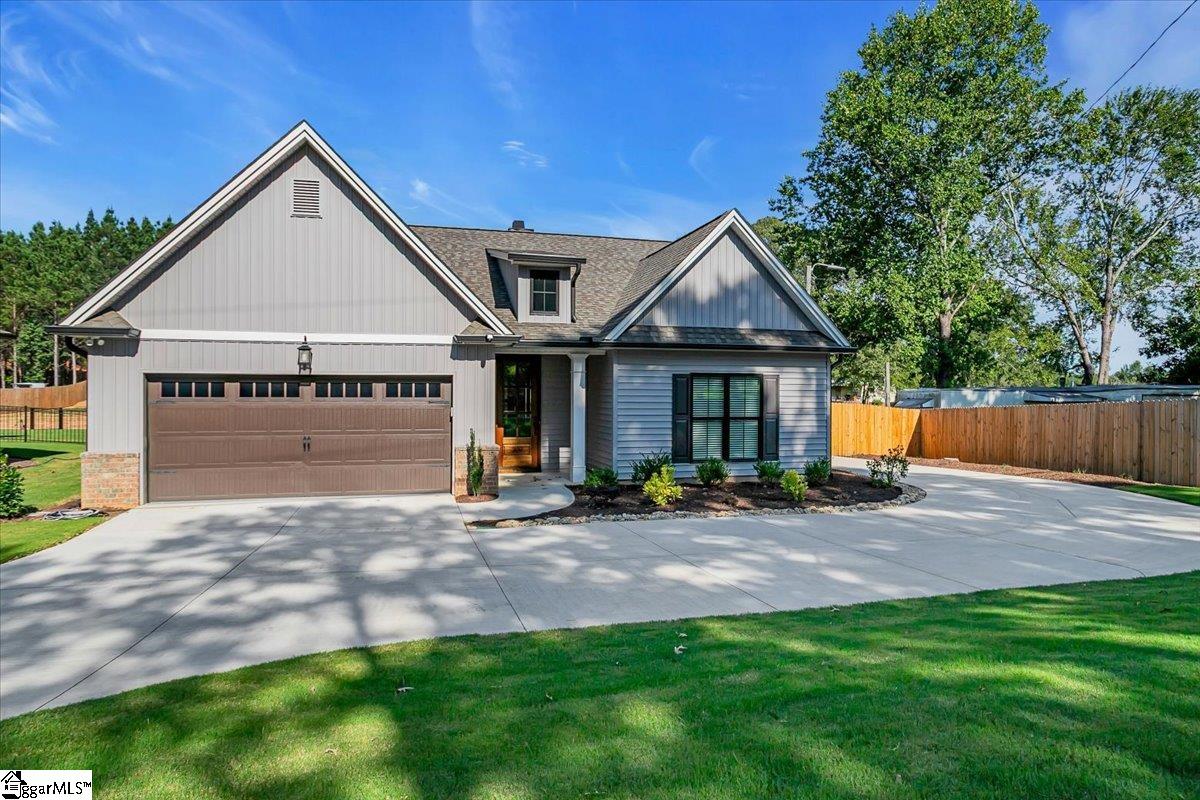 309 Palmetto Road Pelzer, SC 29669 - Photo 2 of 38