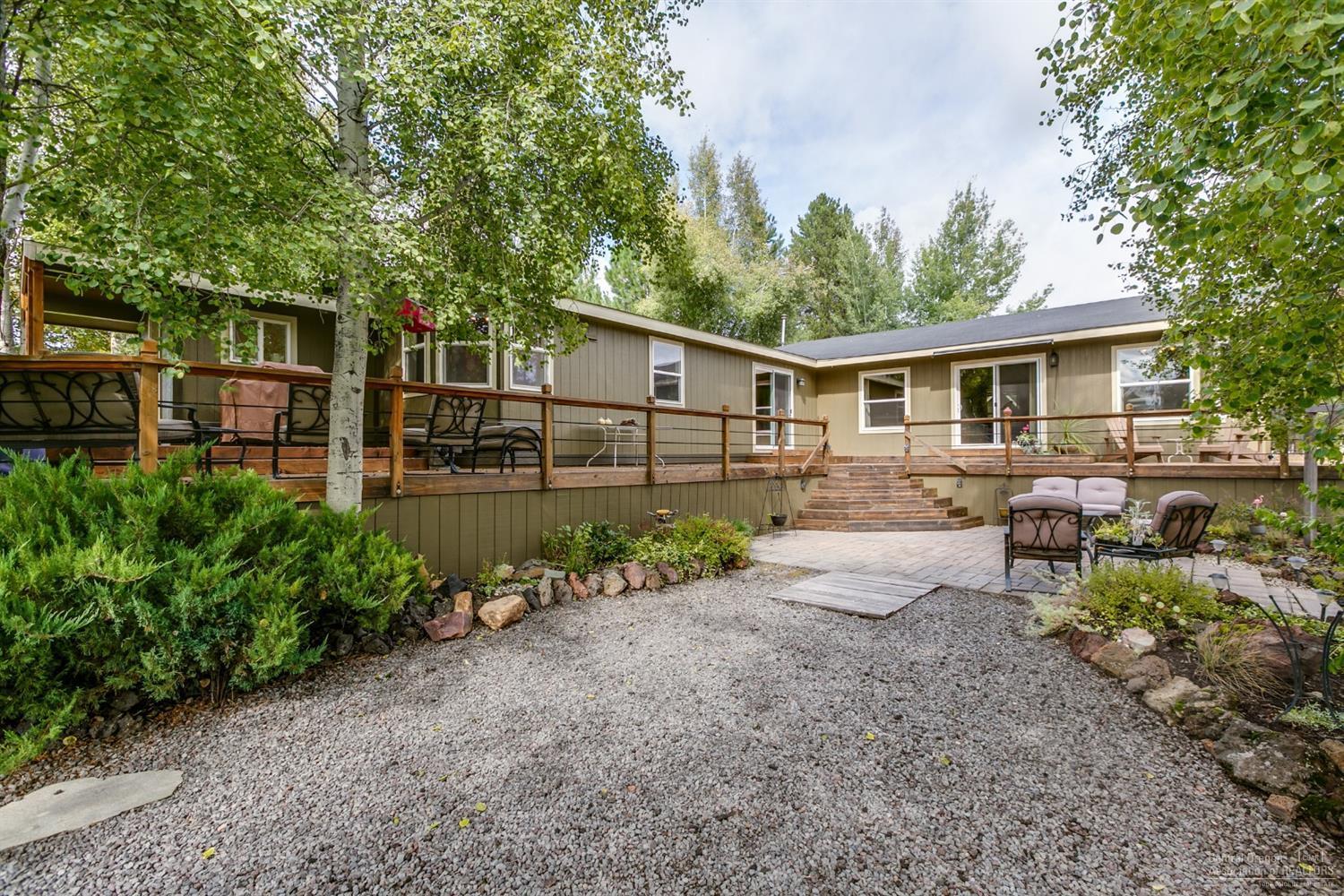 53924 Pine Grove Road La Pine, OR 97739 - Photo 17 of 22 Outdoor living spaces, deck access from
