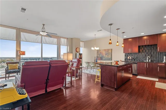 $375,000 | 201 North Elm Street, Unit 1207, Greensboro, NC 27401