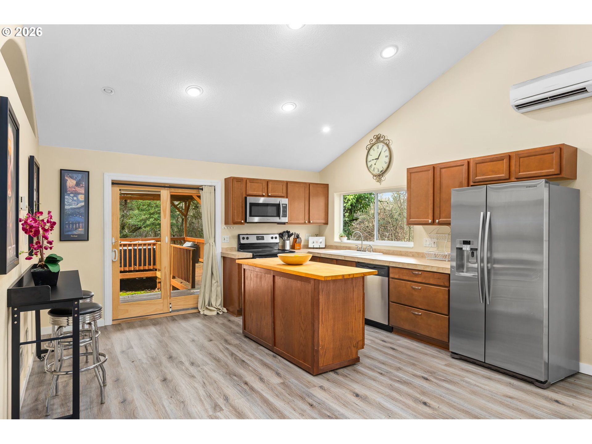 855 Northwest 114th Avenue Portland, OR 97229 - Photo 11 of 41