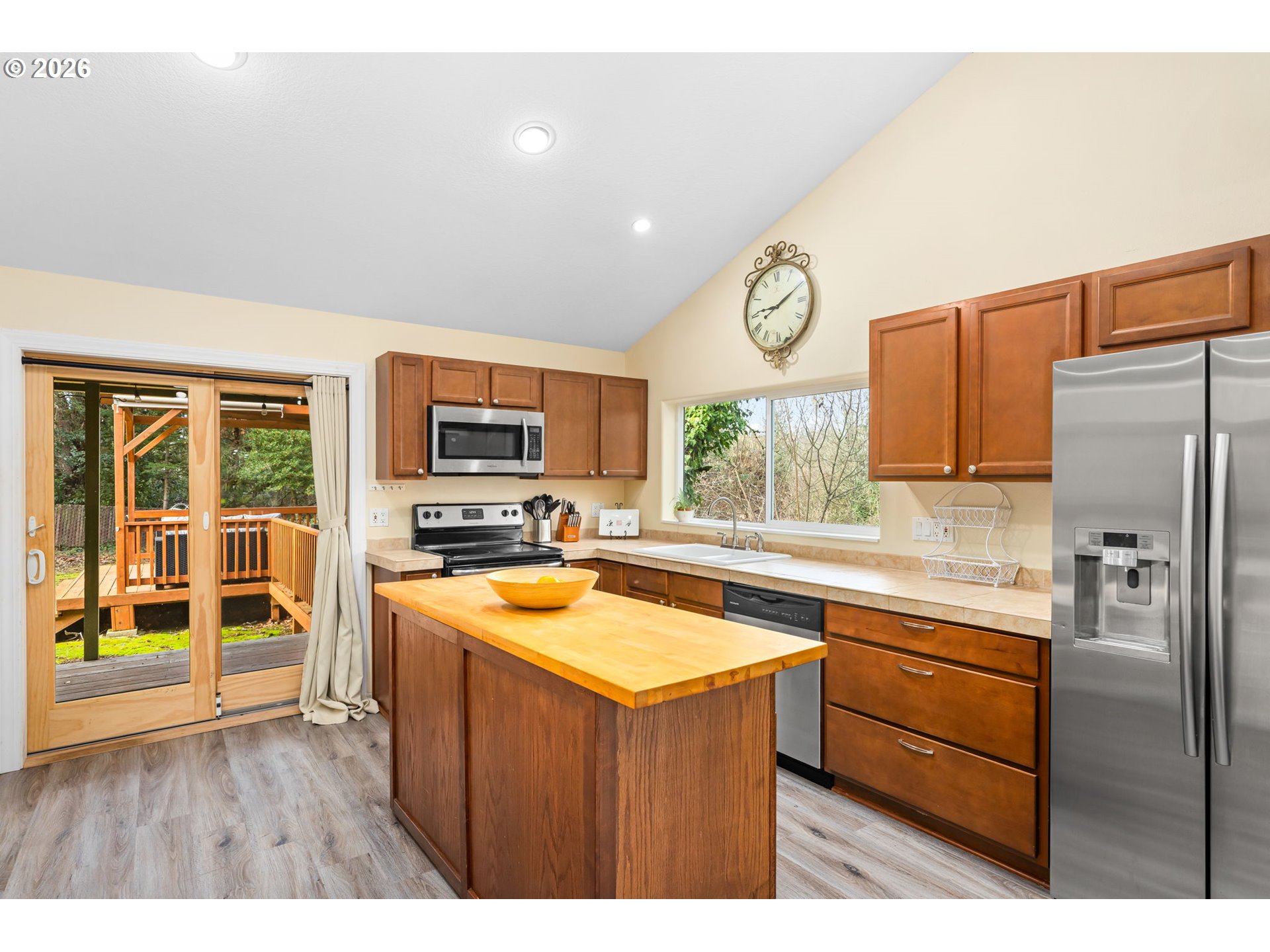 855 Northwest 114th Avenue Portland, OR 97229 - Photo 12 of 41