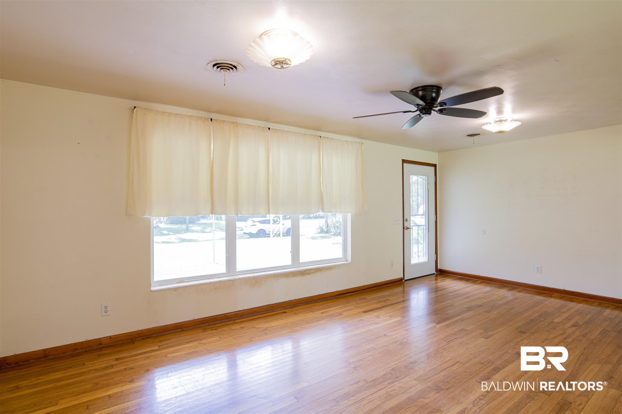 108 South Stuart Street Foley, AL 36535 - Photo 6 of 26
