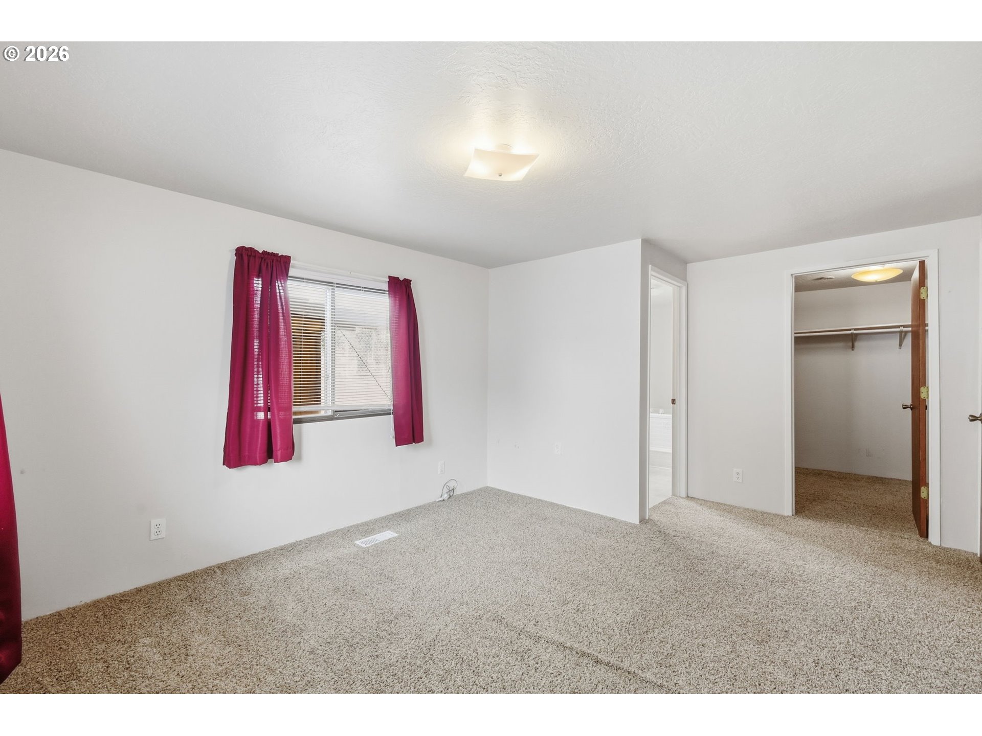 5335 Main Street, Unit 208 Springfield, OR 97478 - Photo 26 of 48 Primary Bedroom