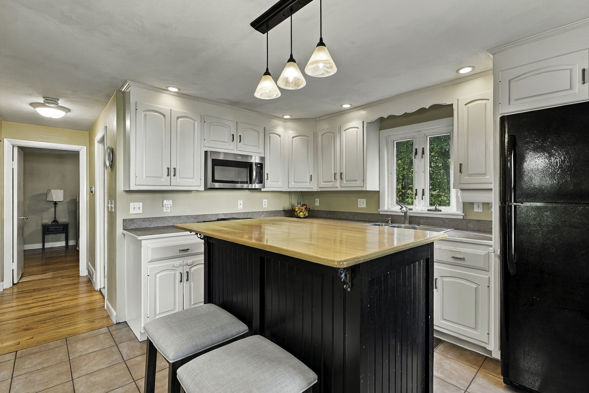 35 Anthony Road Franklin, MA 02038 - Photo 10 of 33 Gallery Image 10