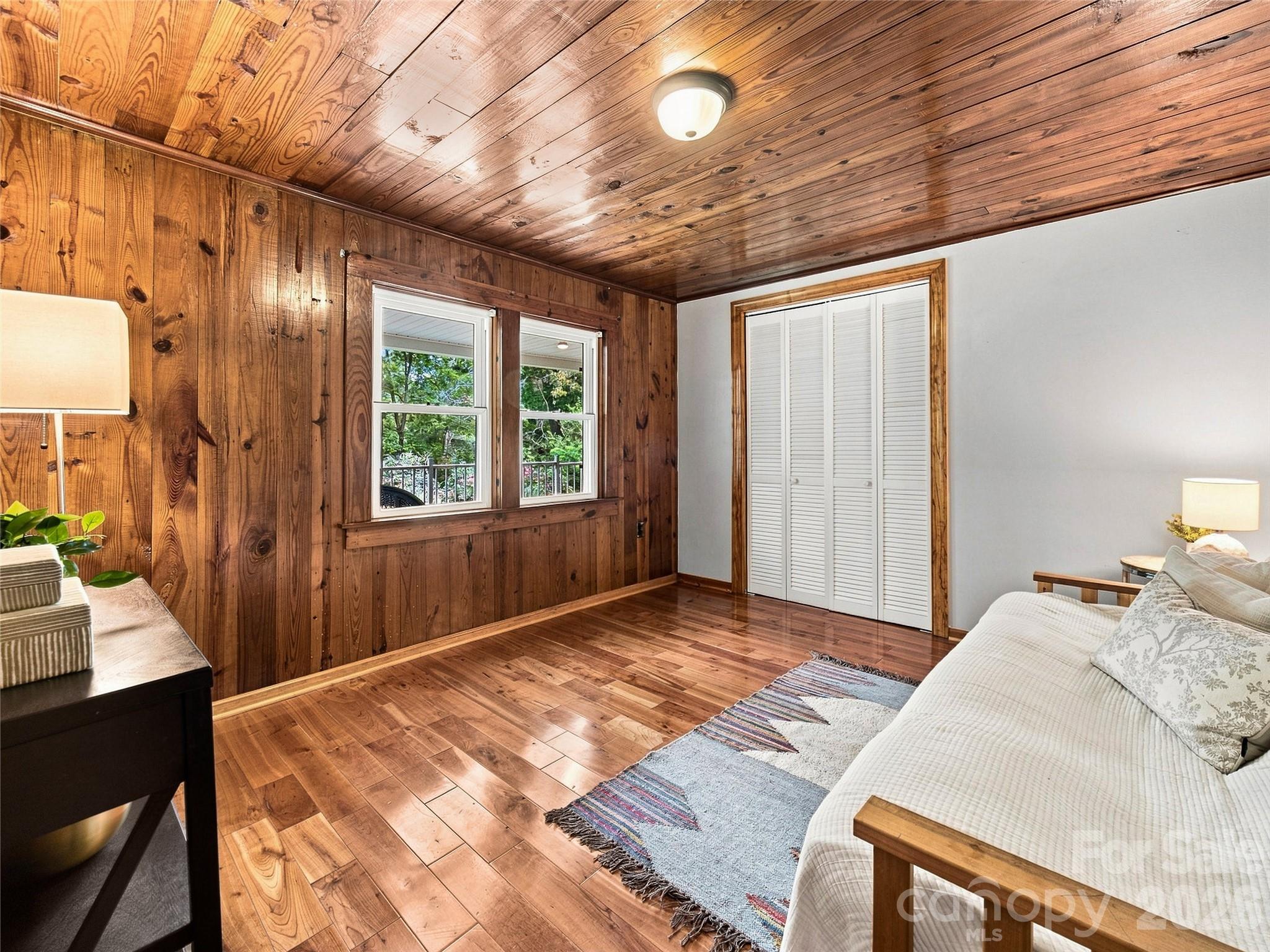 91 Rice Branch Road Asheville, NC 28804 - Photo 28 of 46 Gallery Image 28