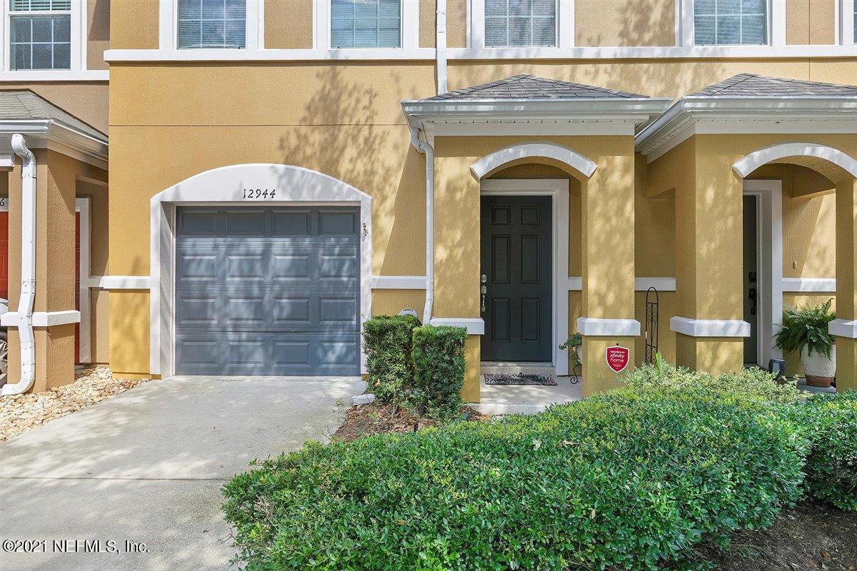 12944 Spring Rain Road Jacksonville, FL 32258 - Photo 1 of 19 02-Entryway