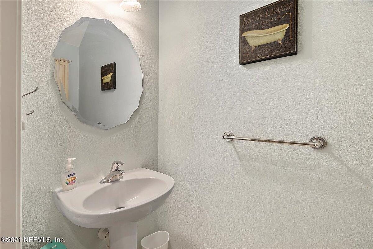 12944 Spring Rain Road Jacksonville, FL 32258 - Photo 12 of 19 12-Powder Room