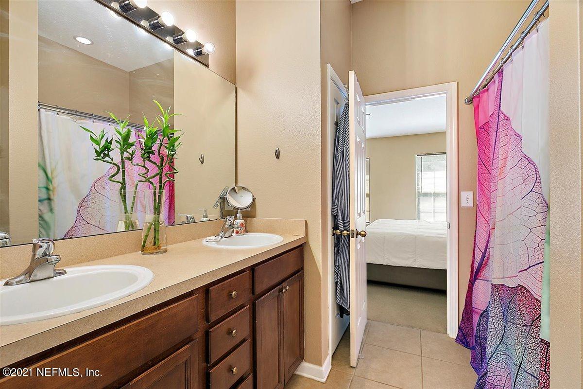 12944 Spring Rain Road Jacksonville, FL 32258 - Photo 15 of 19 15-Primary Bathroom