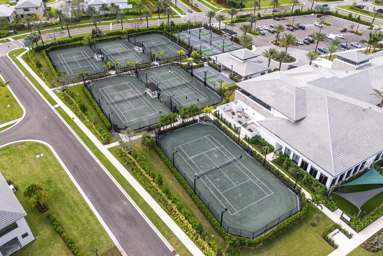 8349 Royal County Down Road Boca Raton, FL 33434 - Photo 17 of 40 067-8227EssexCountryClubDrive-BocaRaton-