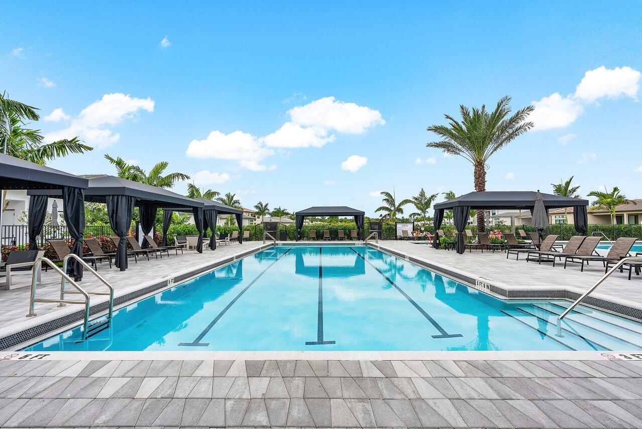 8349 Royal County Down Road Boca Raton, FL 33434 - Photo 37 of 40 085-8227EssexCountryClubDrive-BocaRaton-