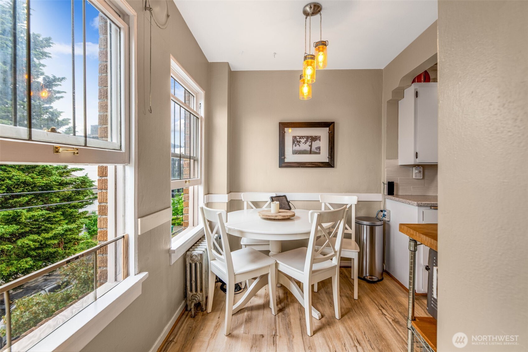 1427 3rd Avenue West, Unit 8 Seattle, WA 98119 - Photo 10 of 35