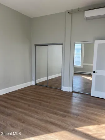 $1,300 | 5 Broadway, Unit 308, Troy, NY 12180