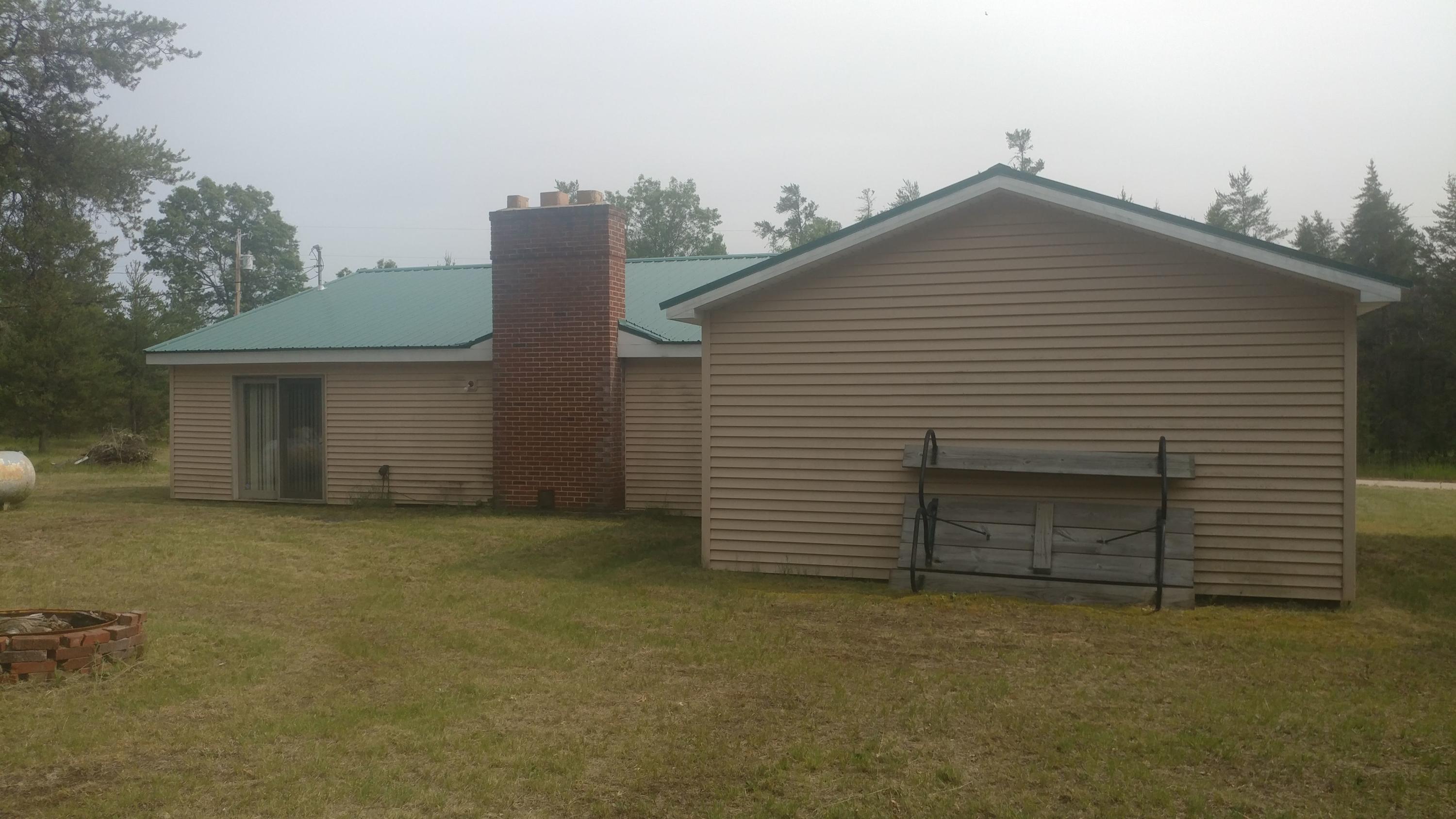 547 Russell Road Grayling, MI 49738 - Photo 5 of 34 Gallery Image 5