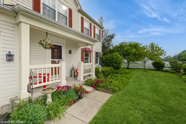 $375,000 | 853 Savanna Springs Drive, Lake Villa, IL 60046