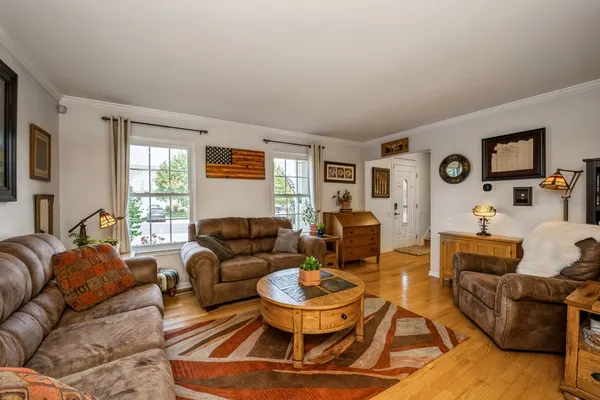 $375,000 | 853 Savanna Springs Drive, Lake Villa, IL 60046