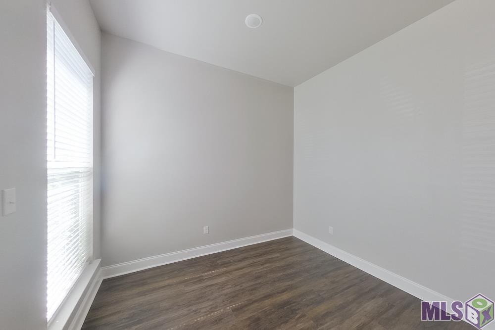 6410 Roux Drive Baton Rouge, LA 70817 - Photo 4 of 23