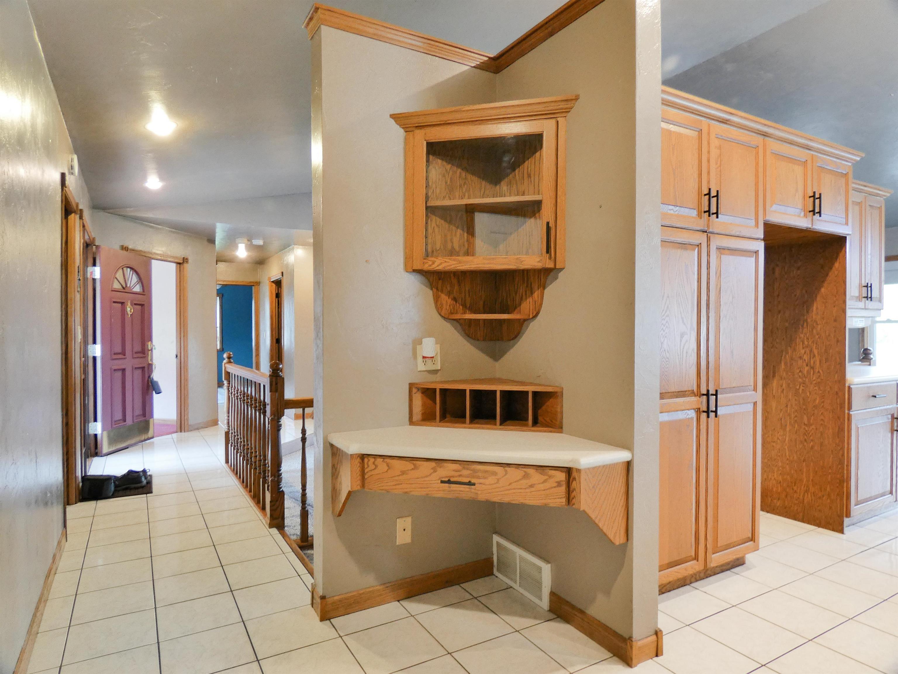 702 Carol Lane Pulaski, WI 54162 - Photo 14 of 47