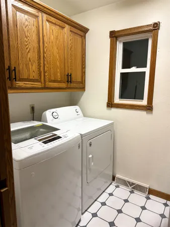 $378,900 | 702 Carol Lane, Pulaski, WI 54162