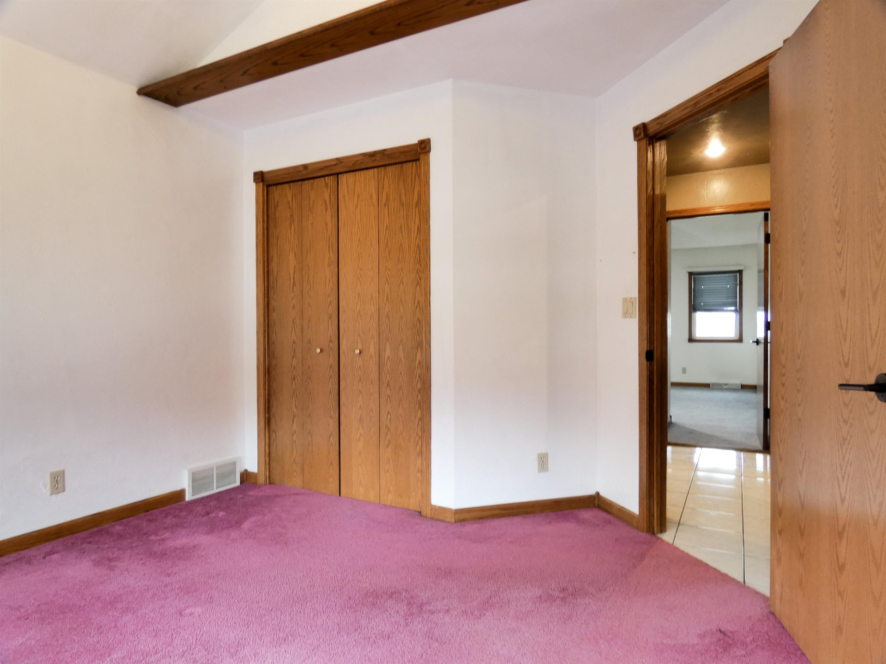 702 Carol Lane Pulaski, WI 54162 - Photo 17 of 47