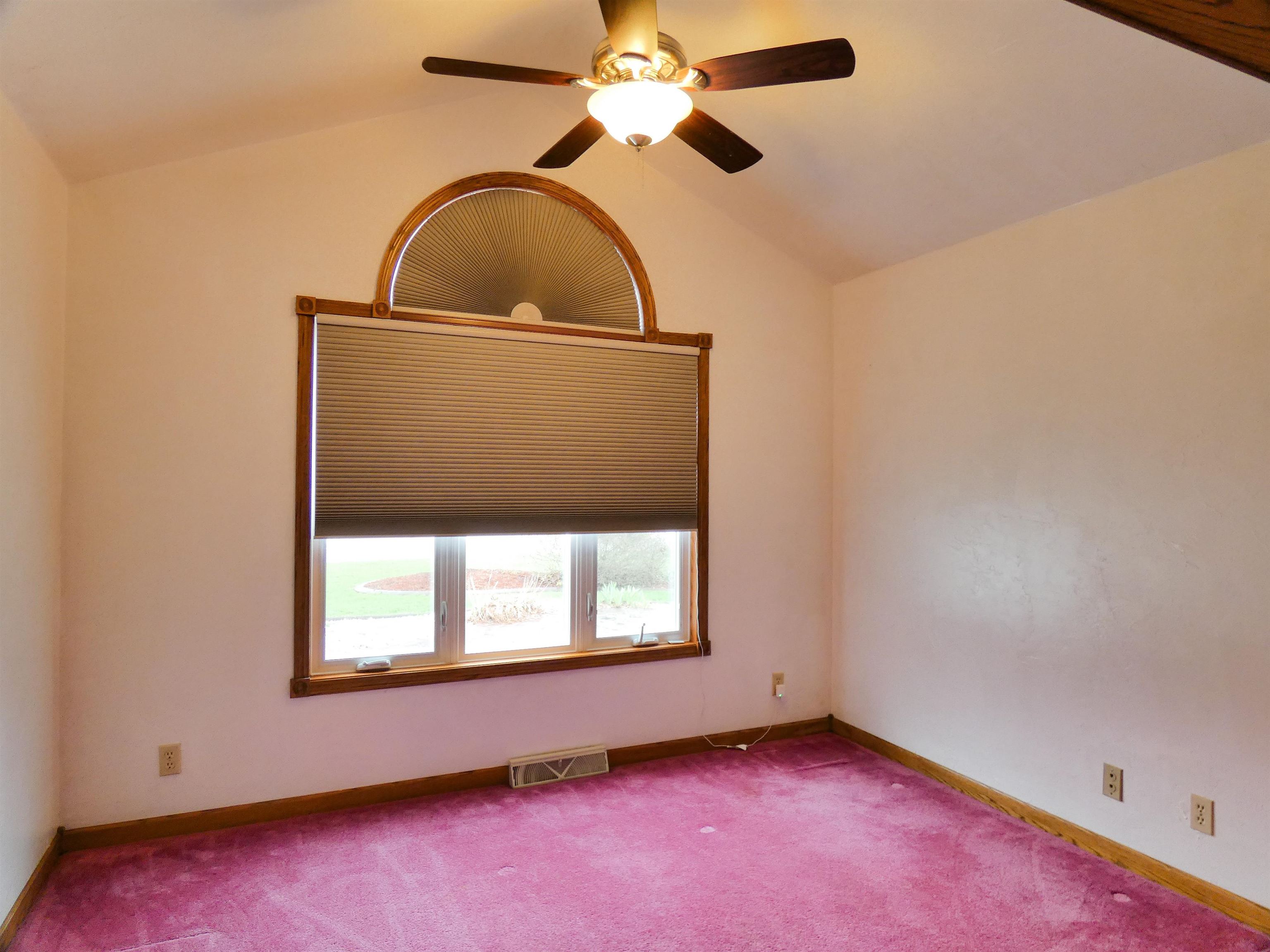 702 Carol Lane Pulaski, WI 54162 - Photo 18 of 47