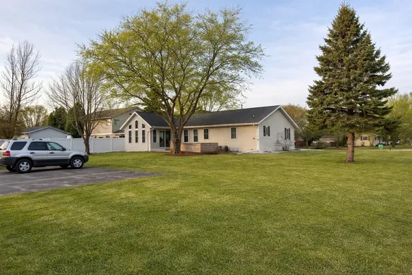 $378,900 | 702 Carol Lane, Pulaski, WI 54162