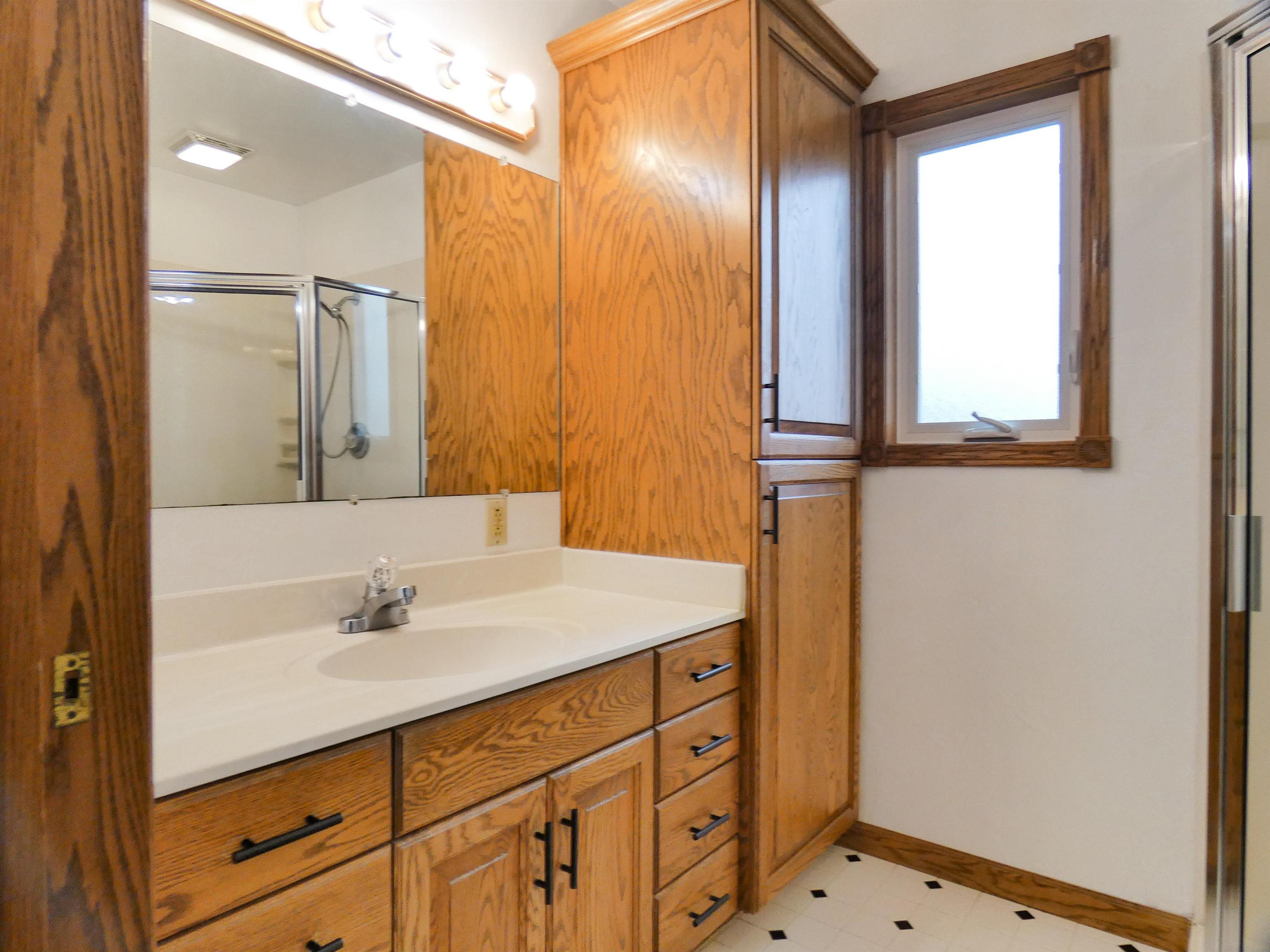702 Carol Lane Pulaski, WI 54162 - Photo 25 of 47
