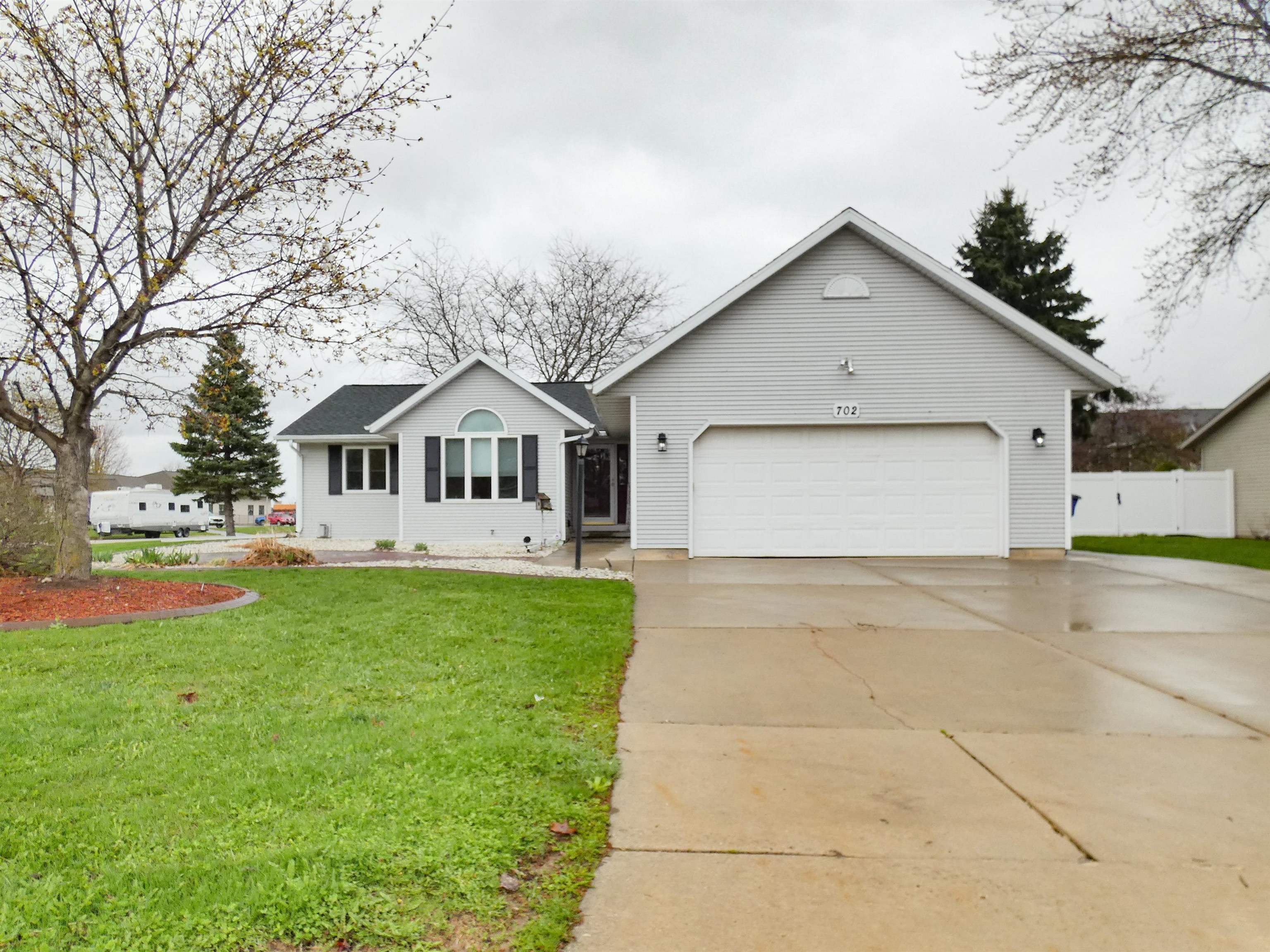 702 Carol Lane Pulaski, WI 54162 - Photo 41 of 47