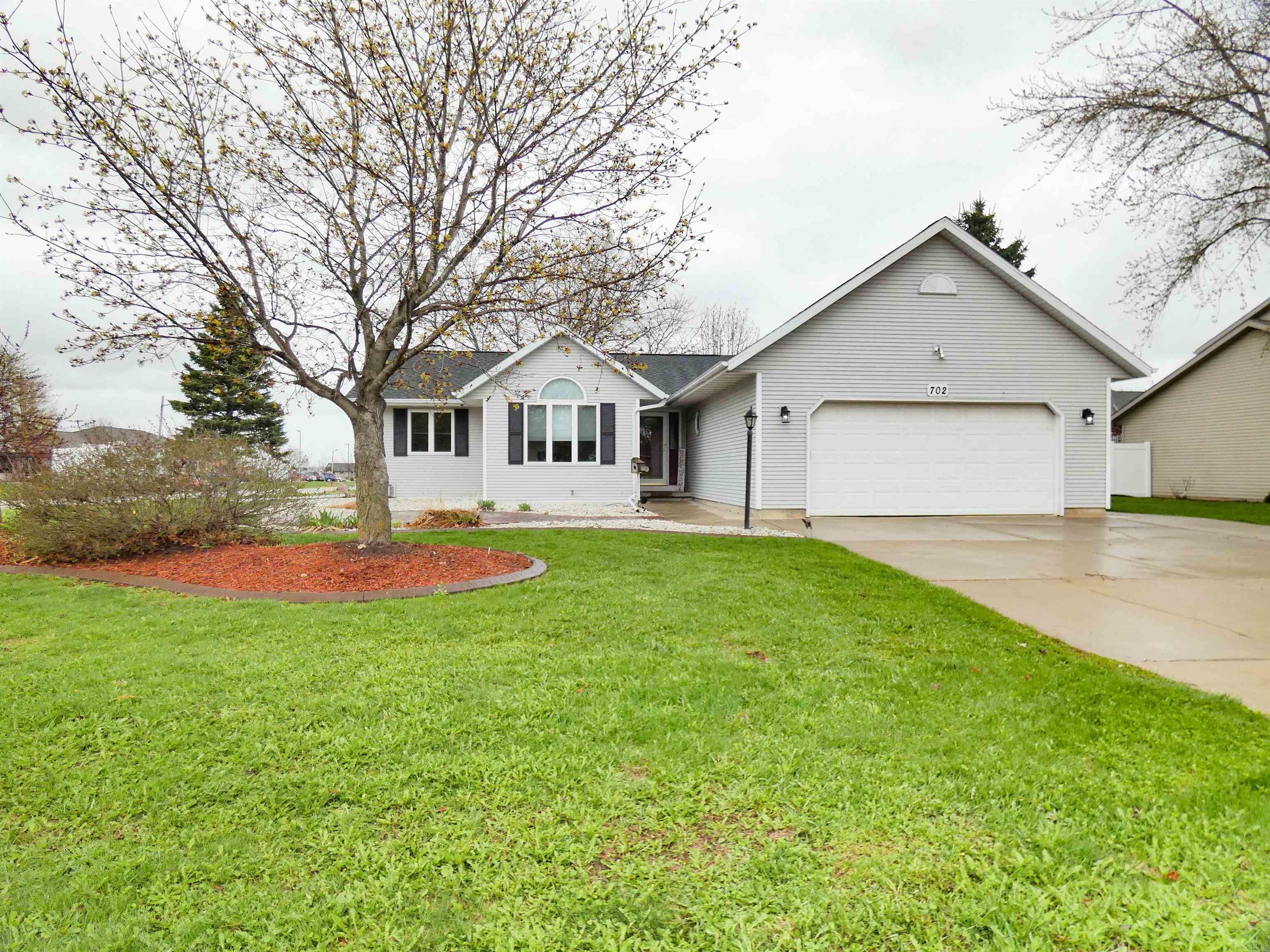 702 Carol Lane Pulaski, WI 54162 - Photo 42 of 47