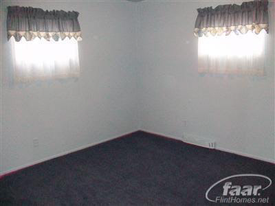 8211 Farrand Road Montrose, MI 48457 - Photo 7 of 15 20165852-6.JPG